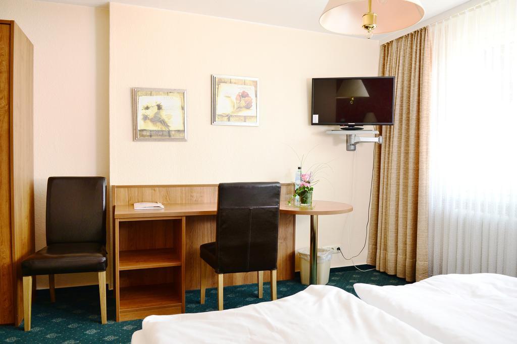 Landhotel Michaelishof Bergen  Exterior photo